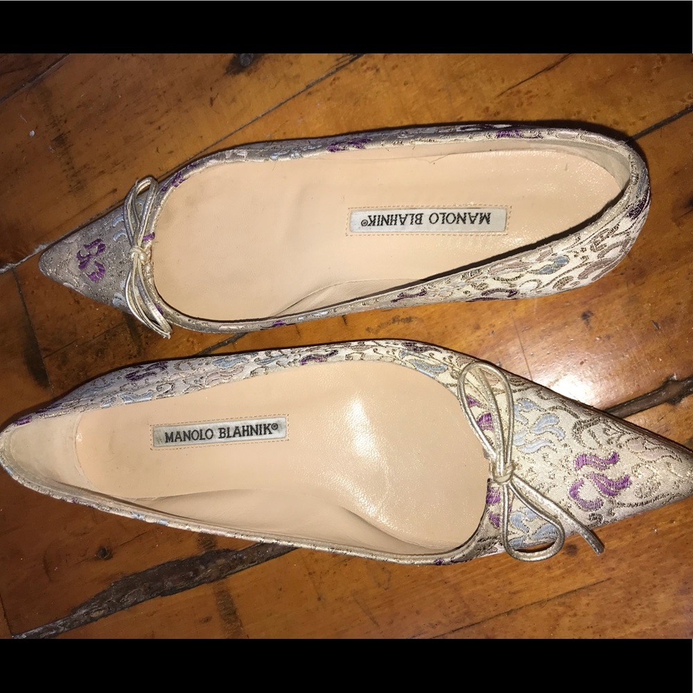 Manolo Blahnik Brocade Ballet Flats w/ Bow - 36